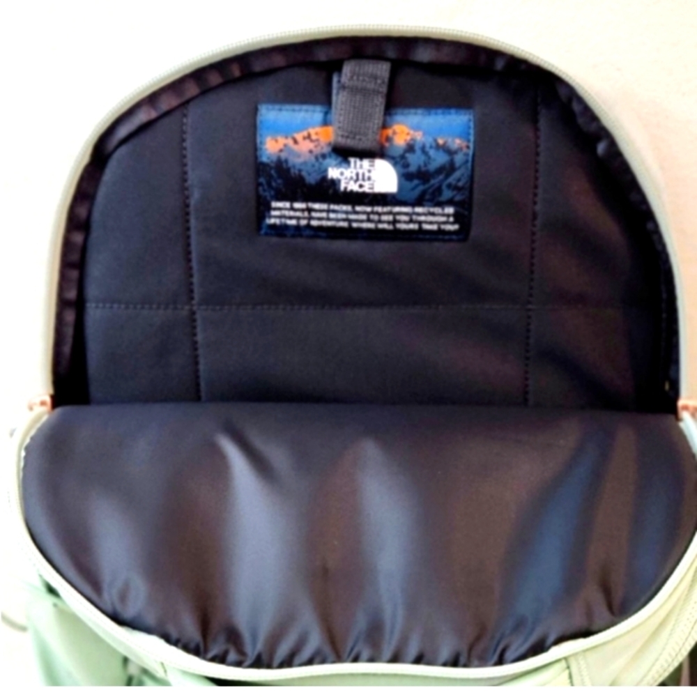 North Face Borealis Laptop  Backpack - Picture 9 of 13